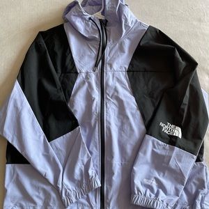 NWOT Woman’s The North Face Windbreaker